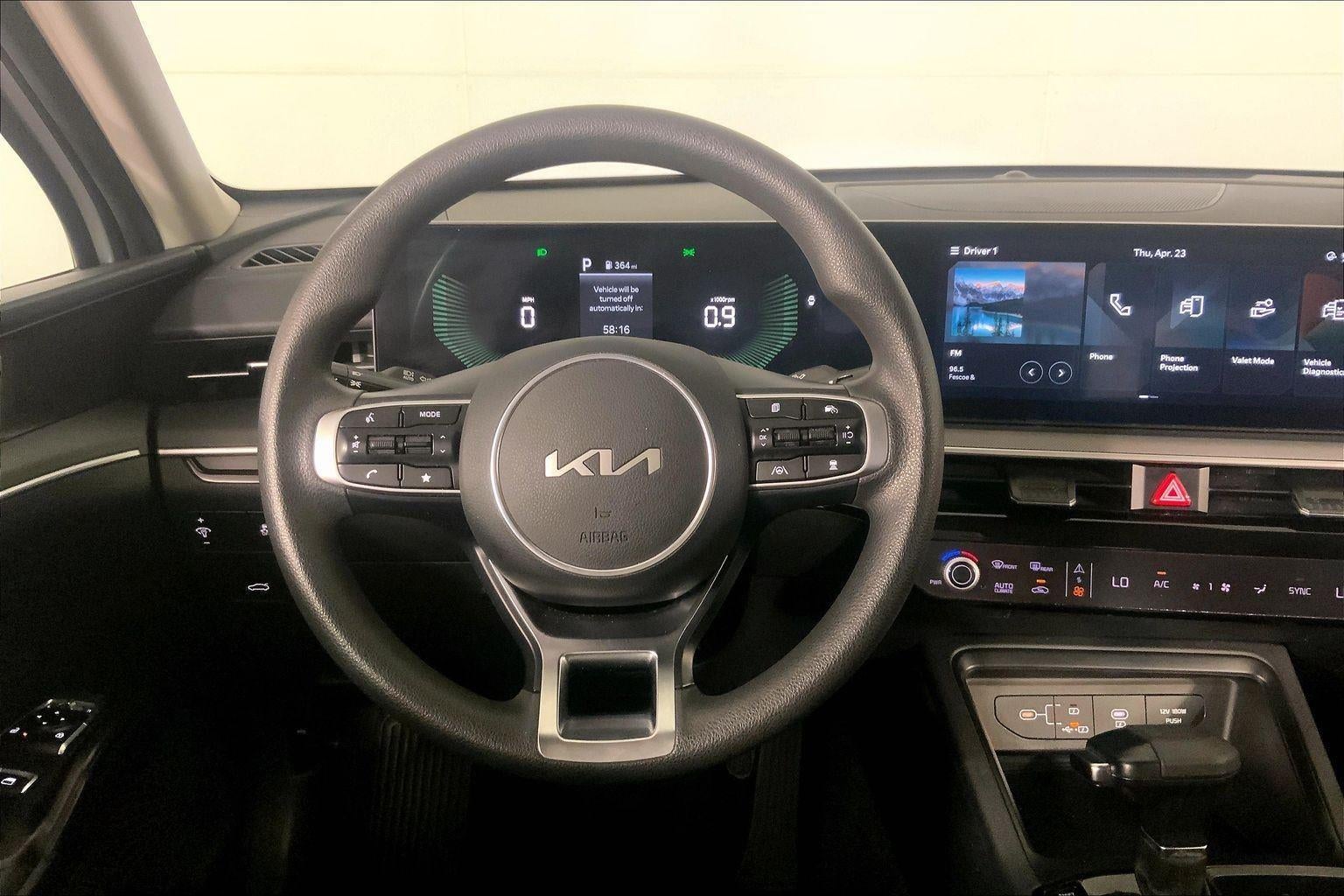 2025 Kia K5 LXS