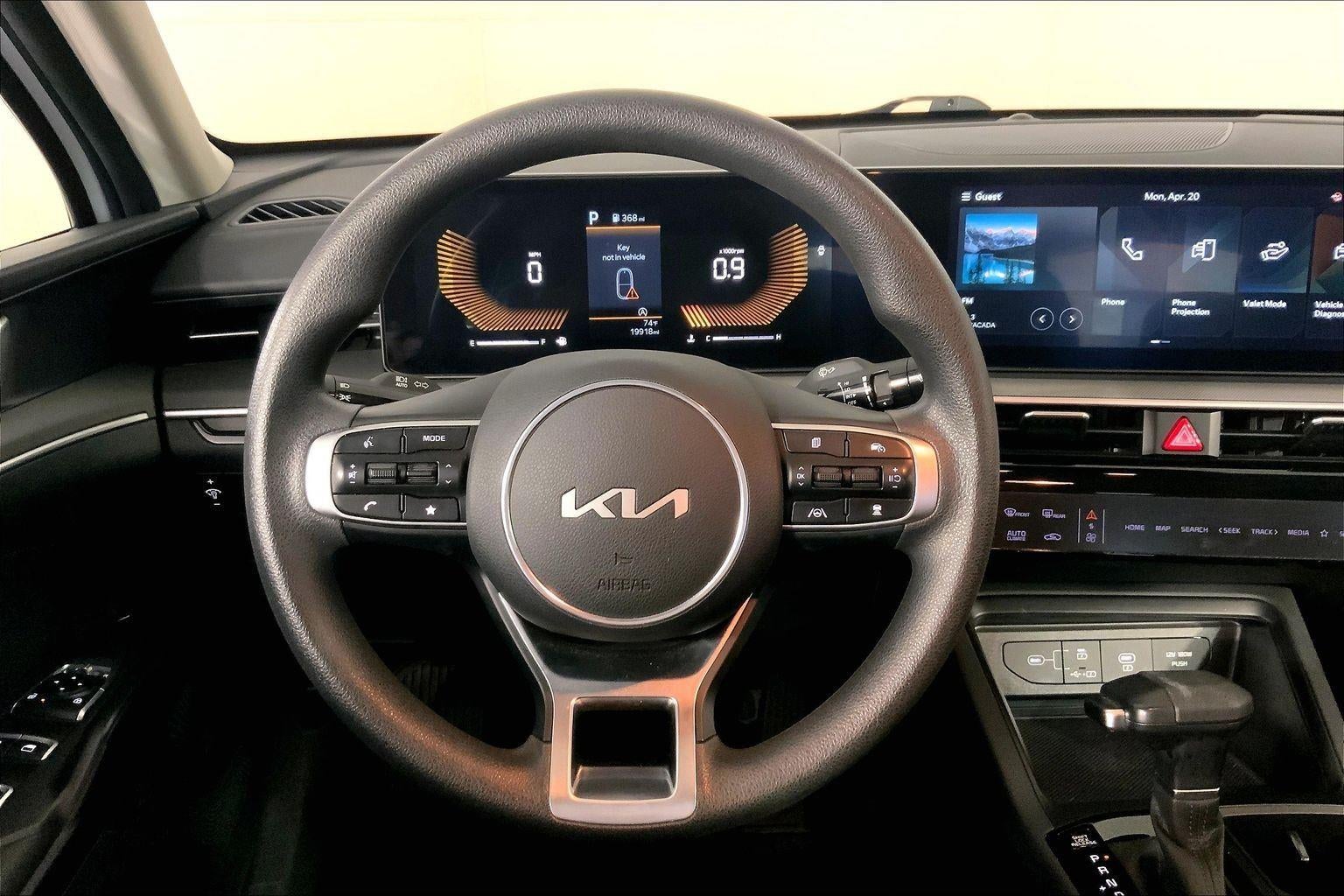 2025 Kia K5 LXS