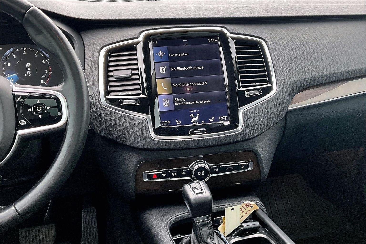 2016 Volvo XC90 T6 Momentum