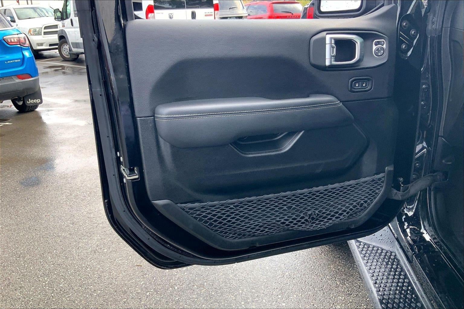 2023 Jeep Wrangler 4-Door Sahara 4x4