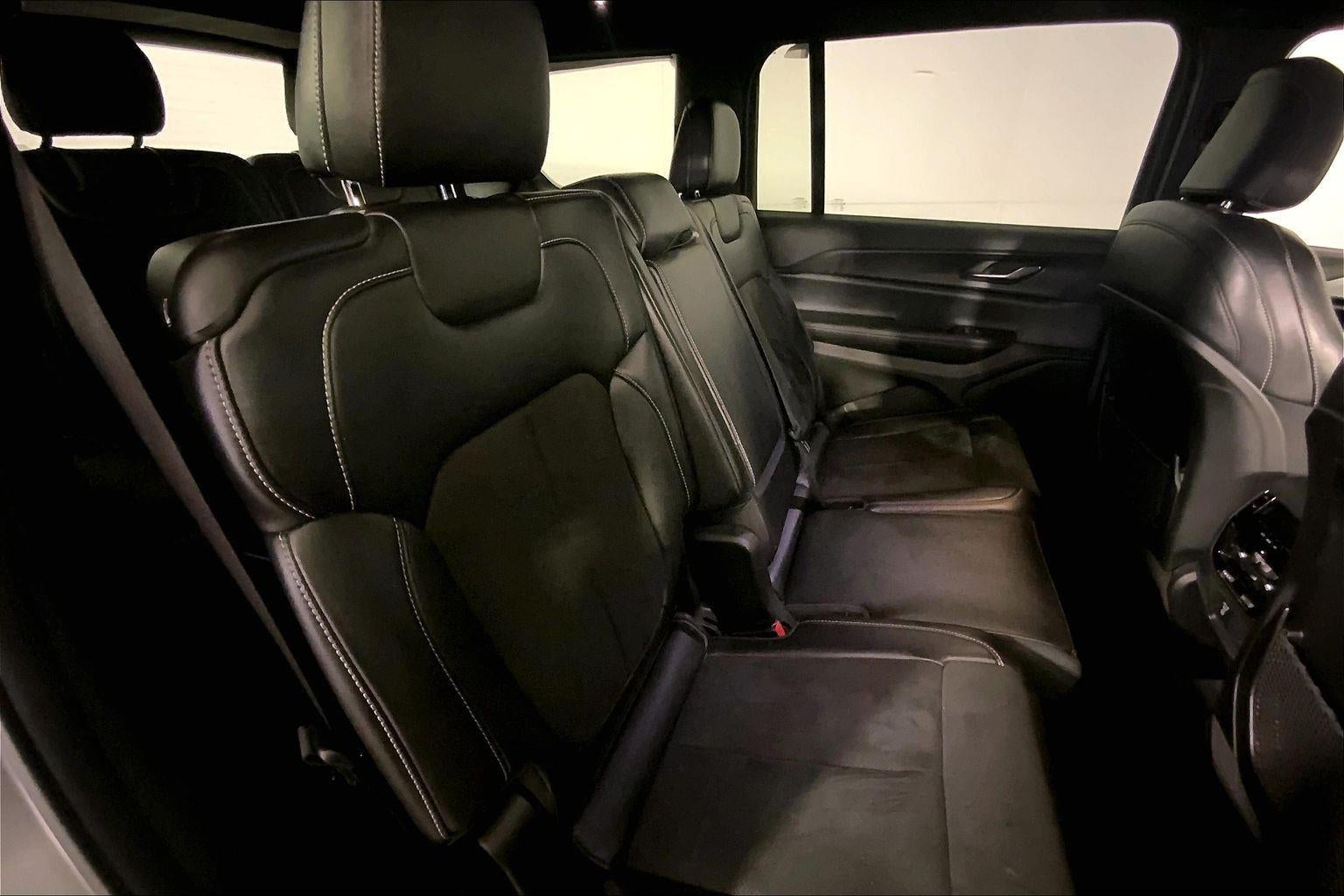 2024 Jeep Grand Cherokee L Altitude 4x4