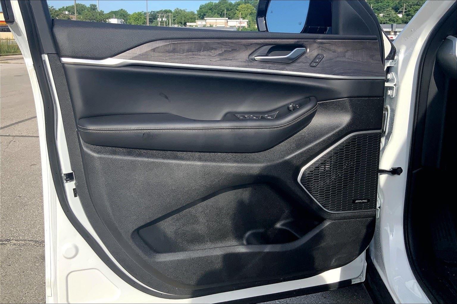 2025 Jeep Grand Cherokee L Limited 4x4