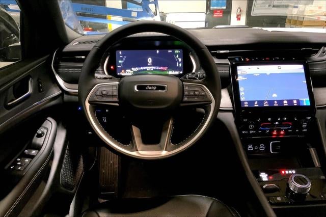 2025 Jeep Grand Cherokee 4xe 4x4