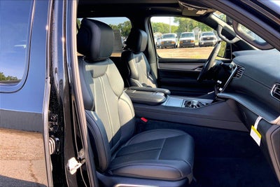 2025 Jeep Wagoneer L Series II Limited