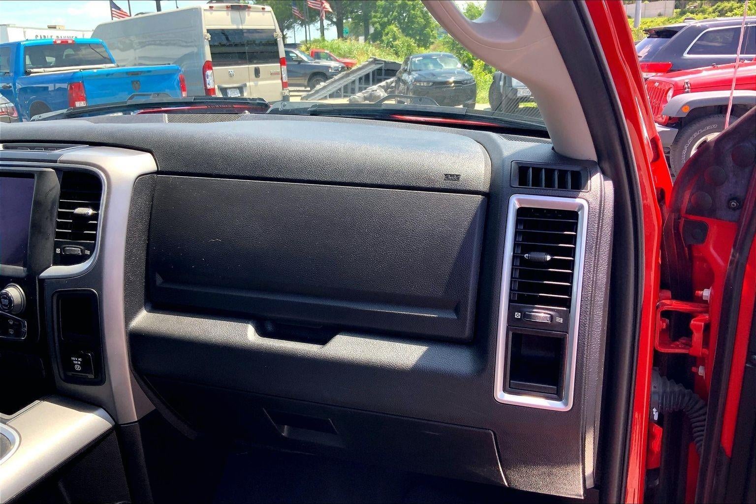 2022 RAM 1500 Classic SLT Crew Cab 4x4 6'4' Box