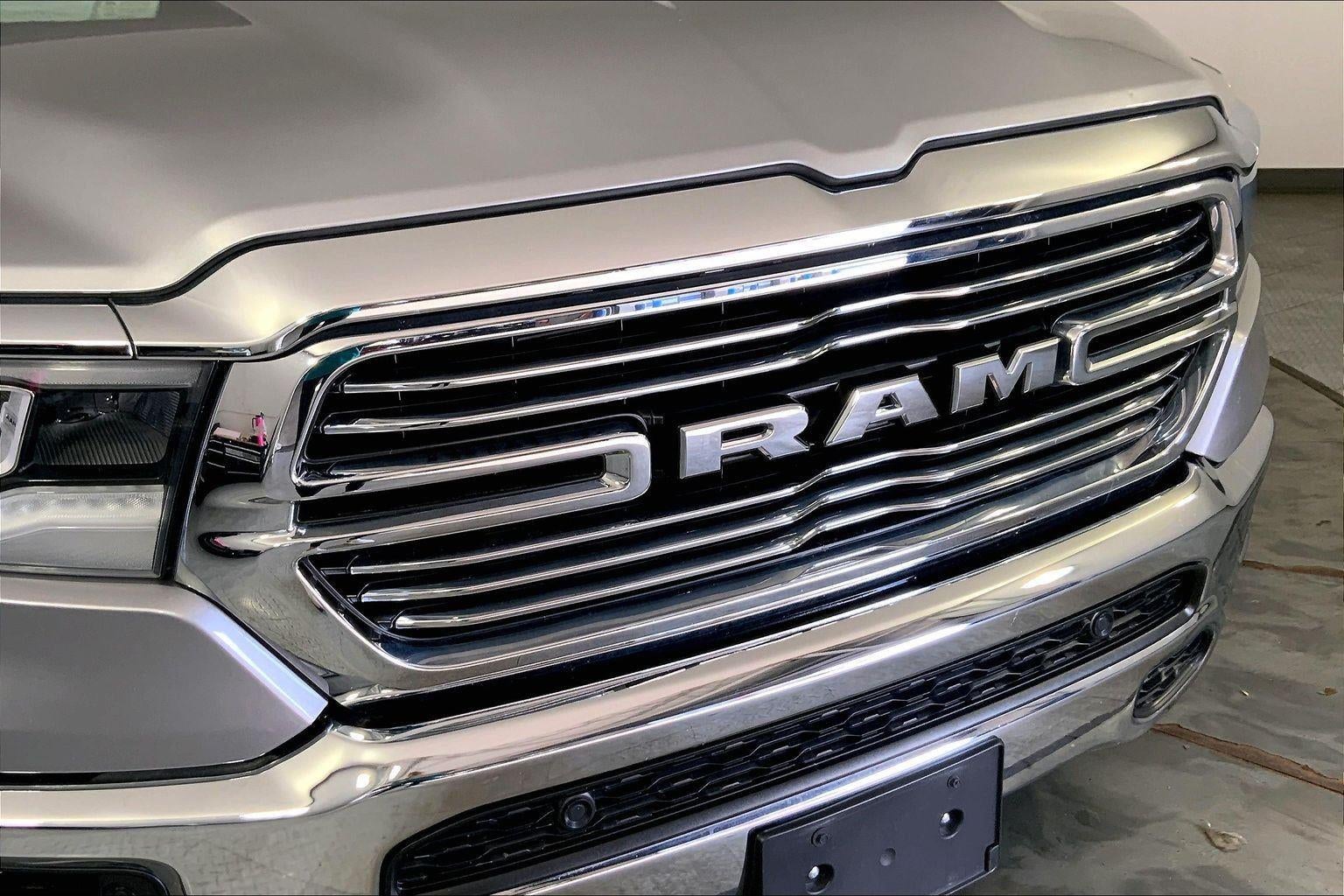 2023 RAM 1500 Laramie Crew Cab 4x4 5'7' Box