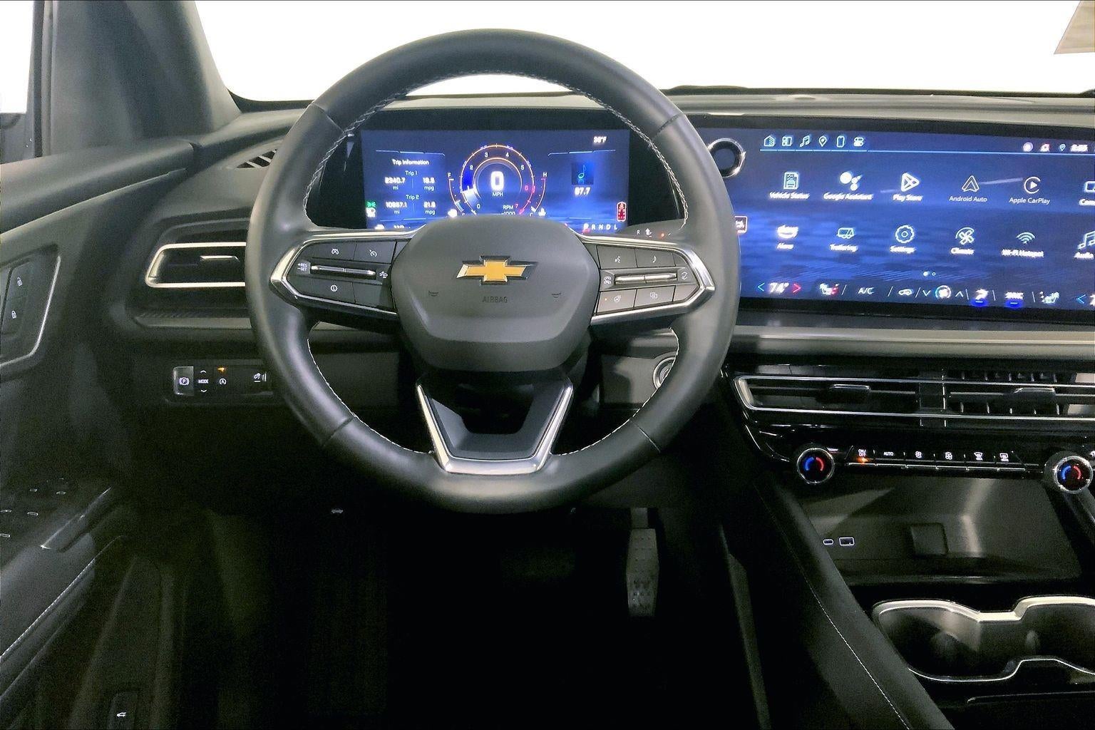 2025 Chevrolet Traverse FWD LT