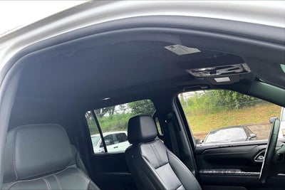 2023 Chevrolet Suburban 4WD RST