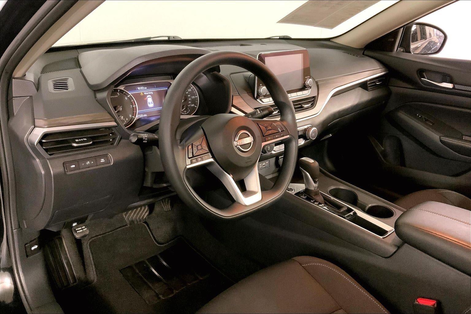 2025 Nissan Altima SV FWD