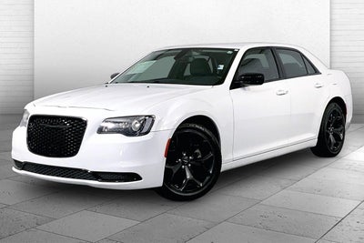 2023 Chrysler 300 Touring