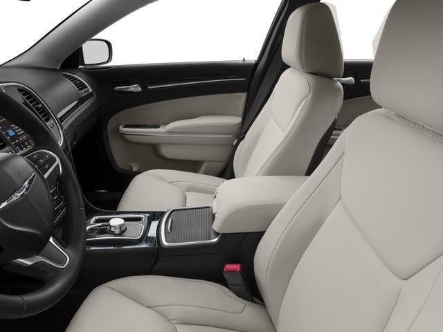 2016 Chrysler 300 Limited