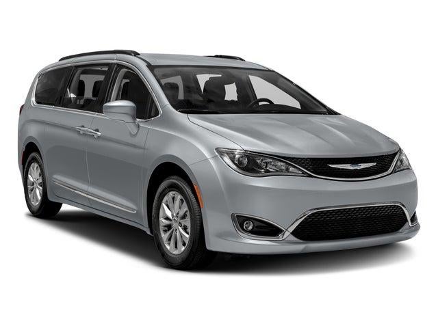 2017 Chrysler Pacifica Touring Plus