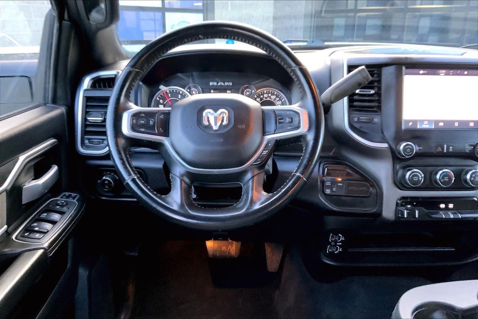 2024 RAM 3500 Big Horn Crew Cab 4x4 8' Box