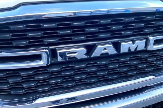 2024 RAM 3500 Big Horn Crew Cab 4x4 8' Box