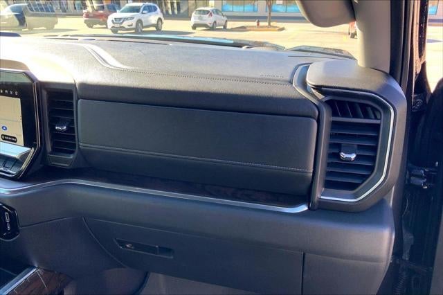 2023 GMC Sierra 1500 4WD Crew Cab Short Box SLT