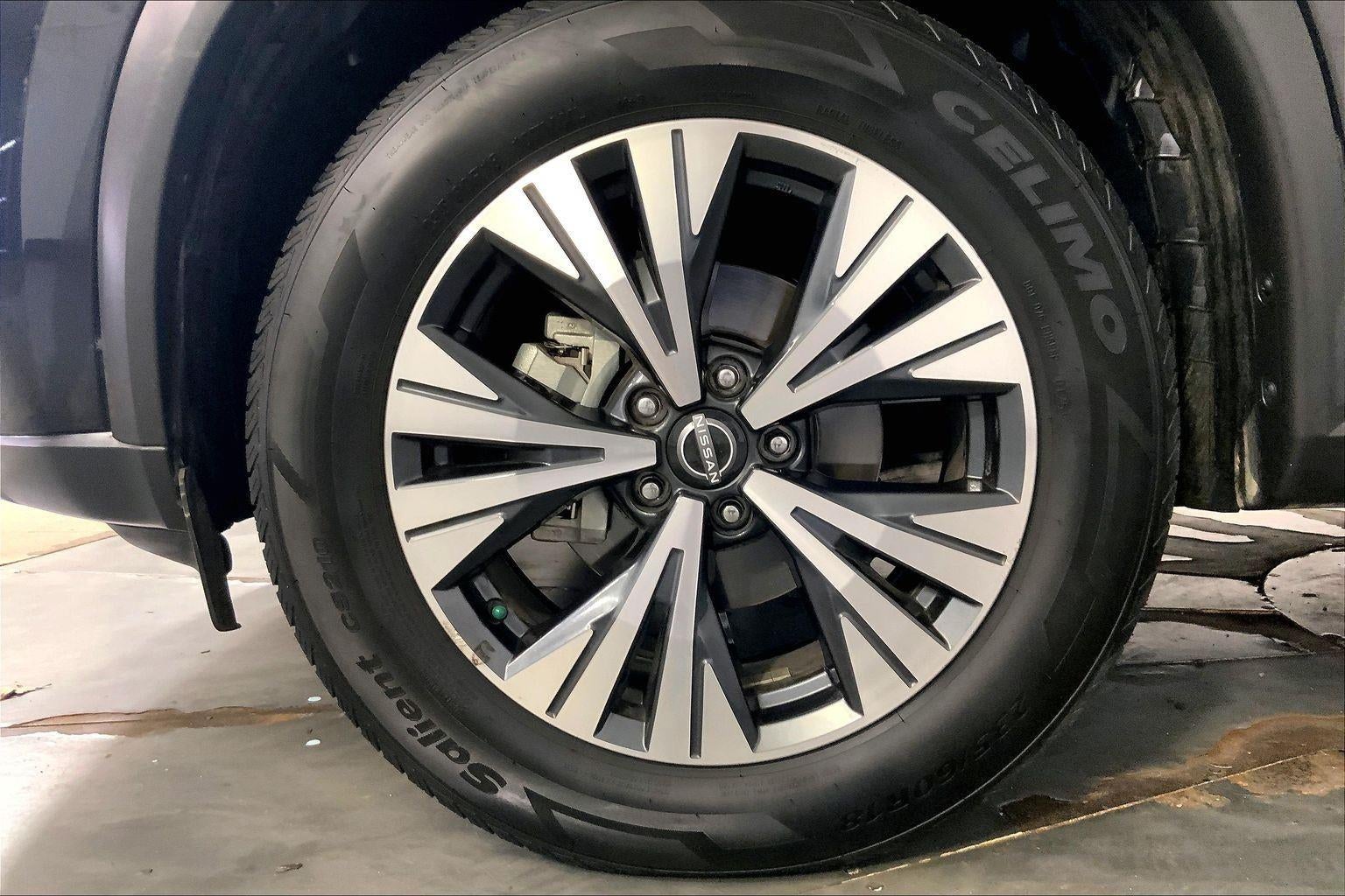 2023 Nissan Rogue SV FWD