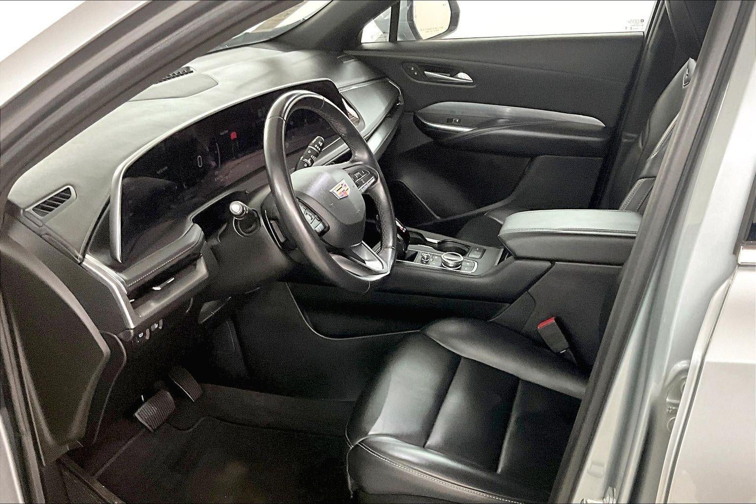 2024 Cadillac XT4 AWD Premium Luxury