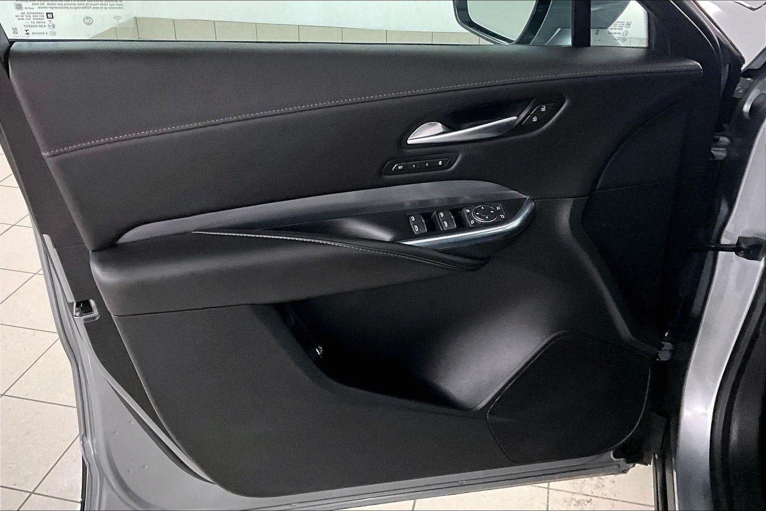 2024 Cadillac XT4 AWD Premium Luxury