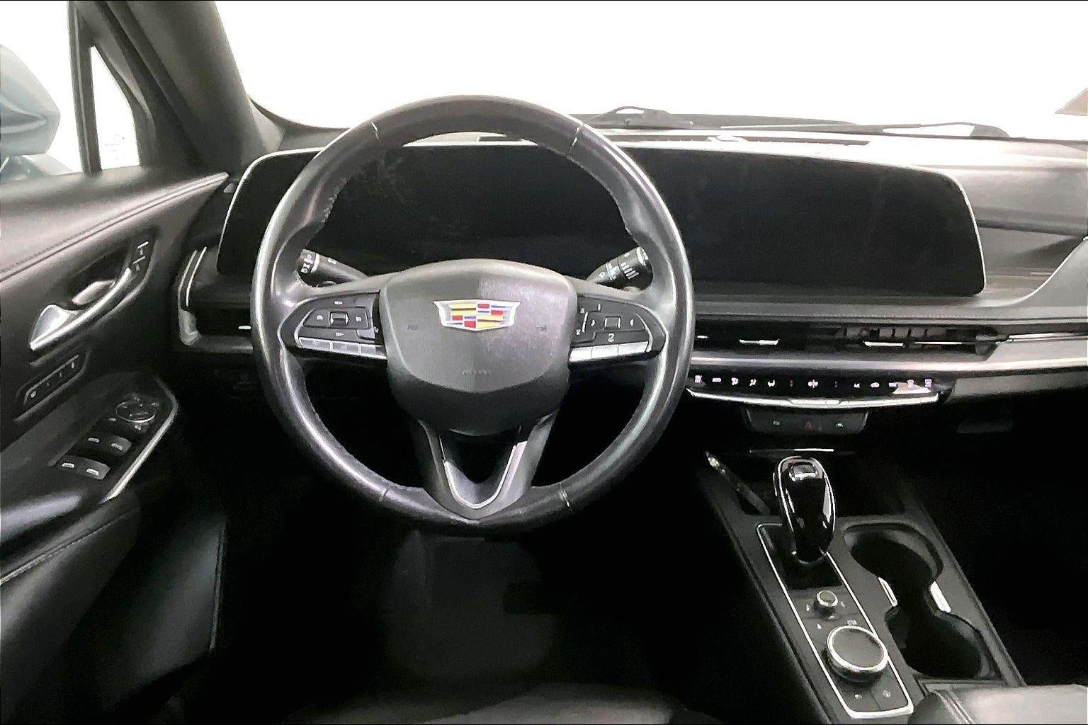 2024 Cadillac XT4 AWD Premium Luxury