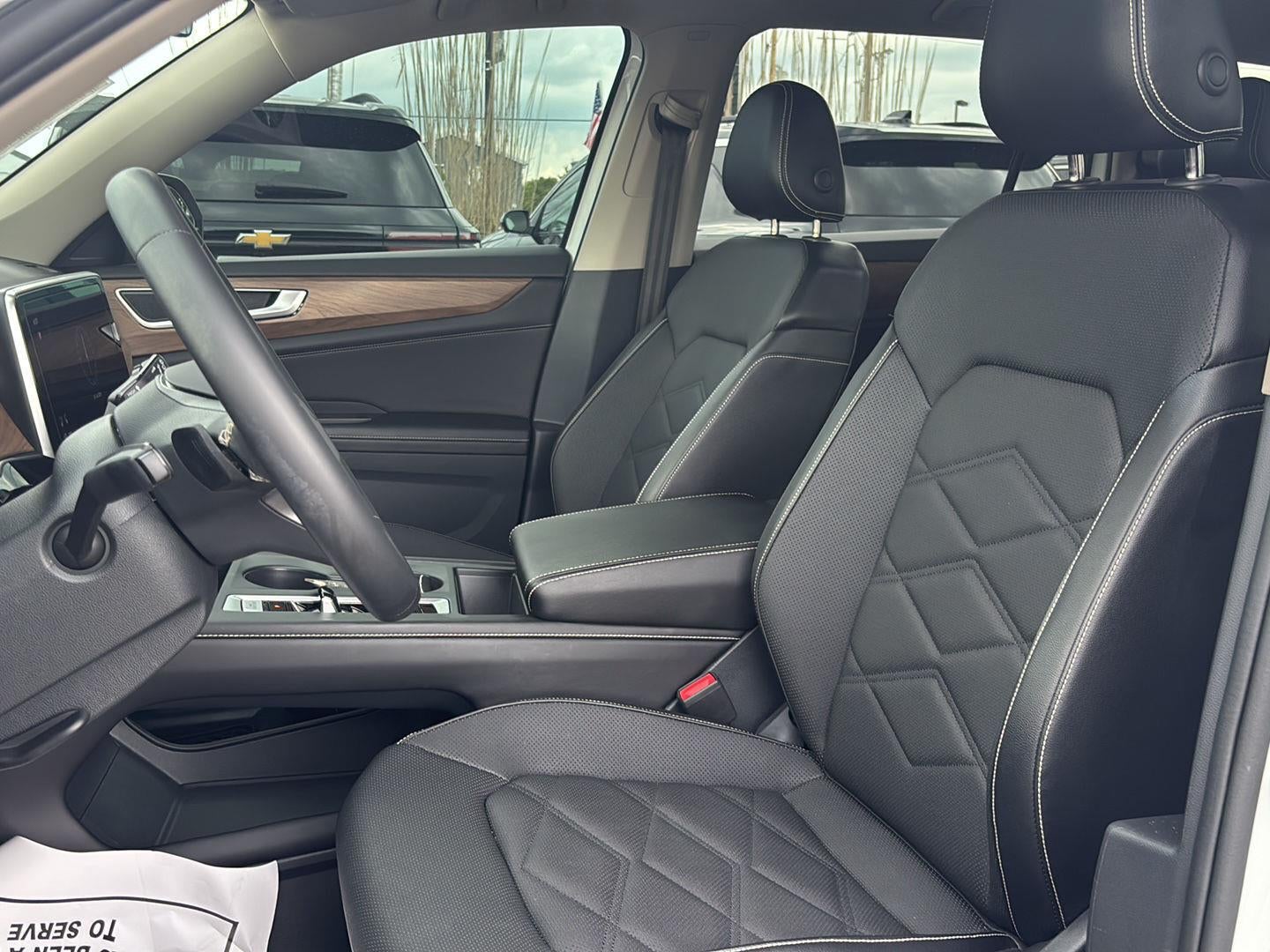 2024 Volkswagen Atlas 2.0T SE