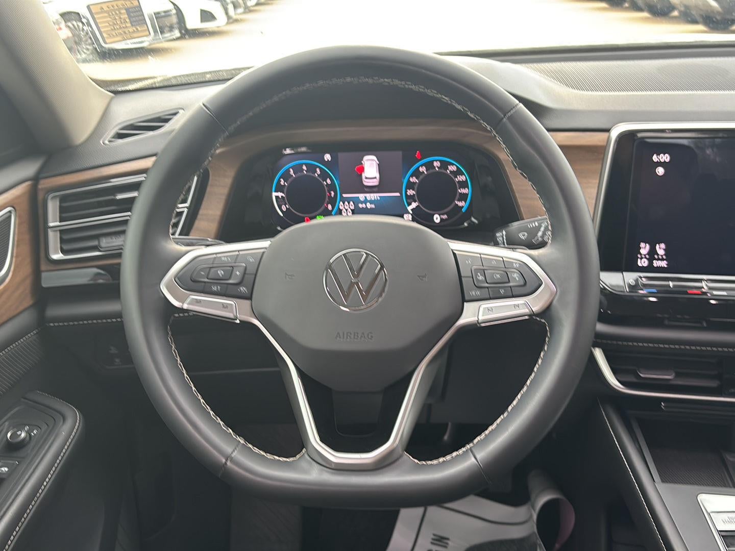 2024 Volkswagen Atlas 2.0T SE