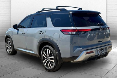 2024 Nissan Pathfinder Platinum