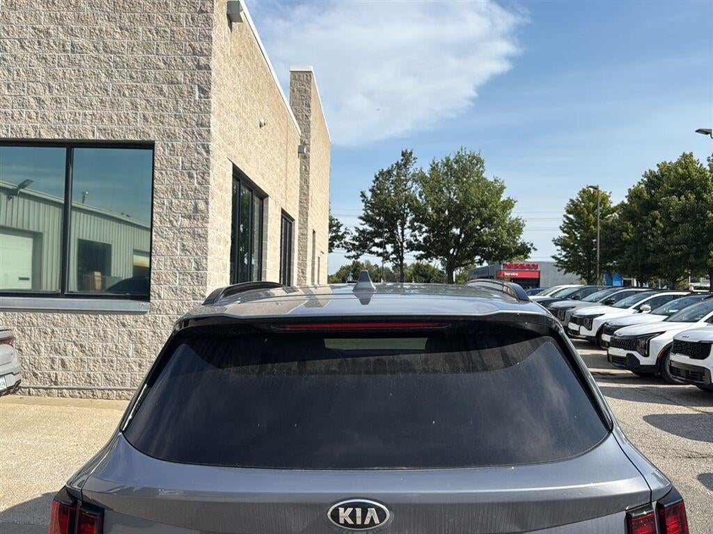 2021 Kia Sorento S