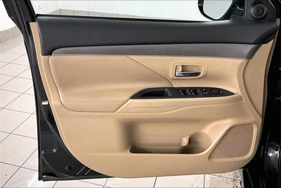 2020 Mitsubishi Outlander SE