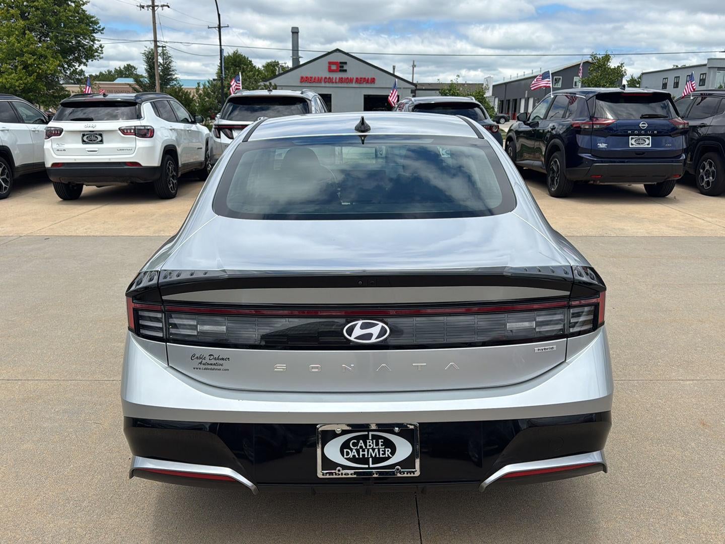 2025 Hyundai SONATA HYBRID SEL