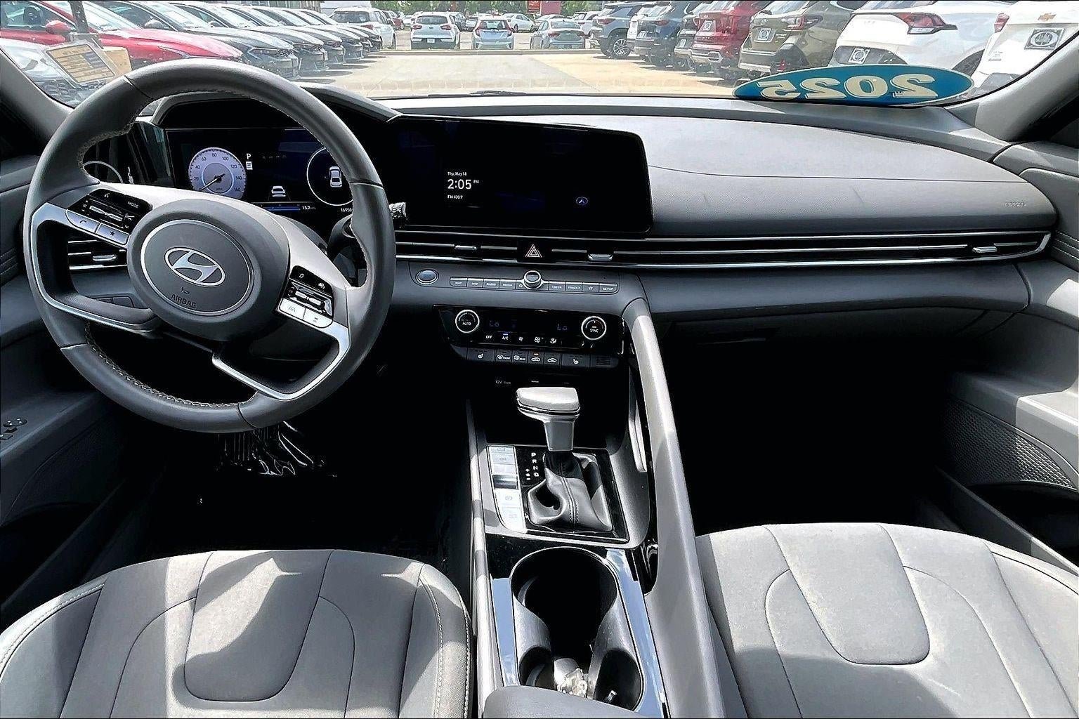 2025 Hyundai Elantra SEL Convenience