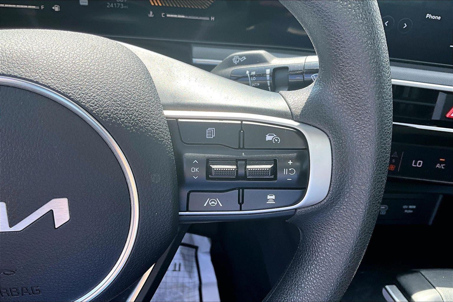 2025 Kia K5 LXS