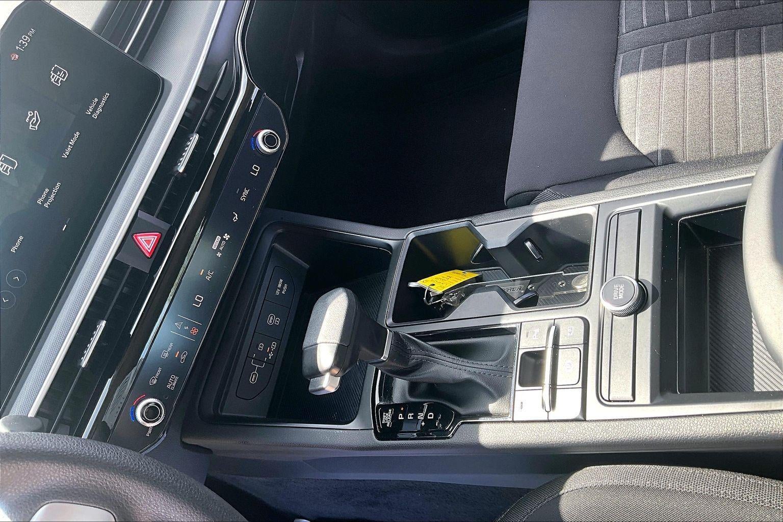 2025 Kia K5 LXS
