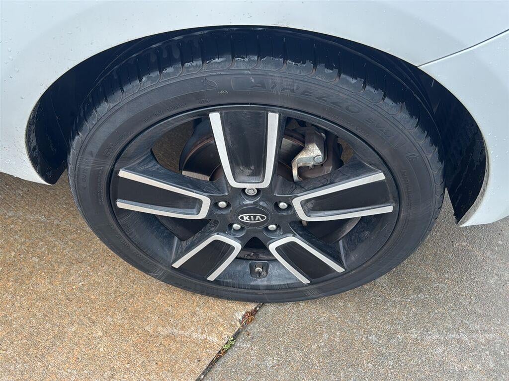 2011 Kia Soul +
